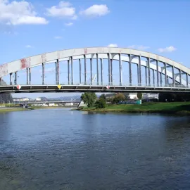 Doprava v Ústí nad Labem se kvůli zavřenému Benešáku nezastavila
