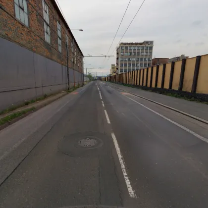 Tovární projde faceliftem